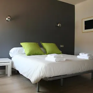 https://hostal-totsompops.catalonia-hotels.com